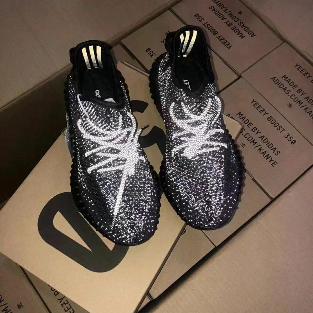 Buy Yeezy Shoes Pallet - Image 13