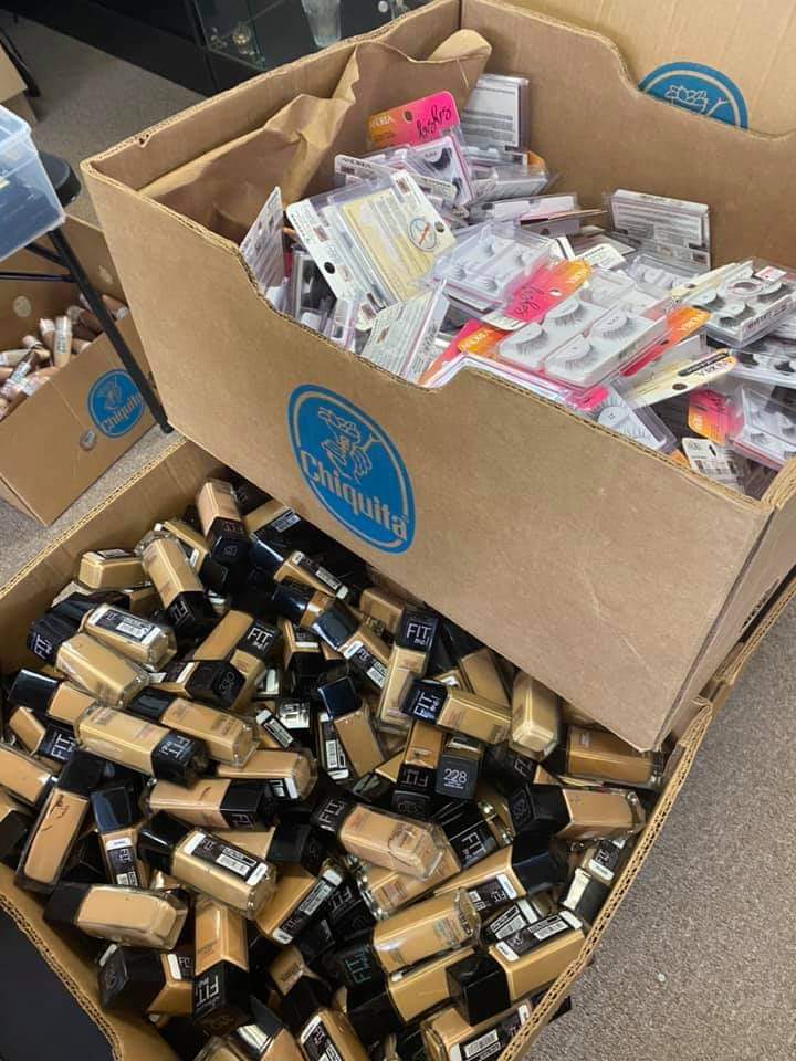 Wholesale Cosmetic Pallets Online - Image 22