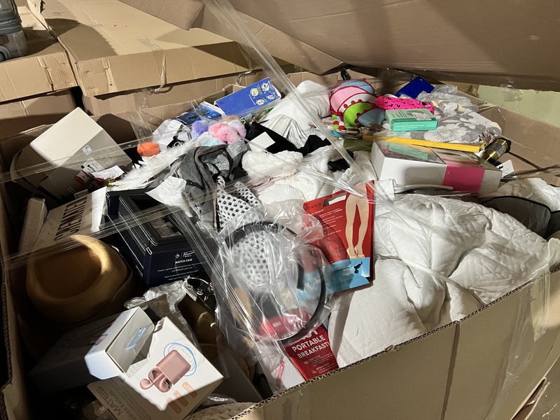 LUXURY Retailer ACCESSORIES Pallet