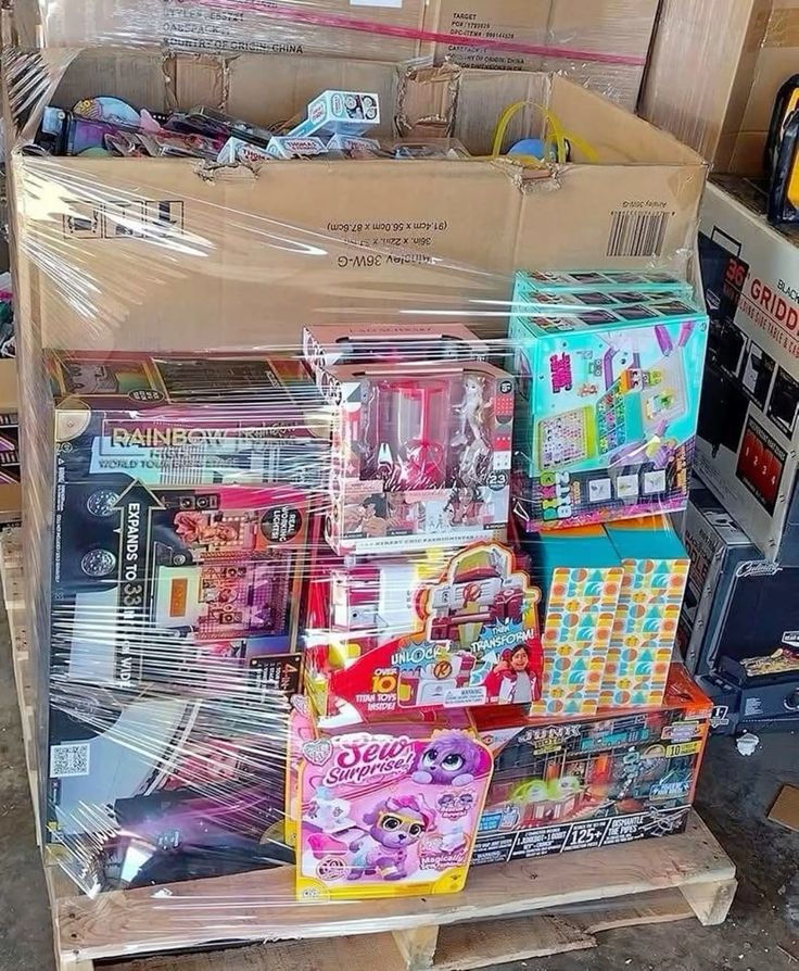 LEGO Toys Pallet