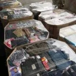 Amazon Clothing Truckload - Image 3